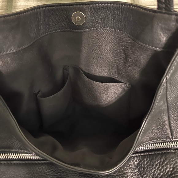 Vince Camuto Large Pebbled Leather Multi Compartment Black Tote Bag Size OS - Picture 9 of 13